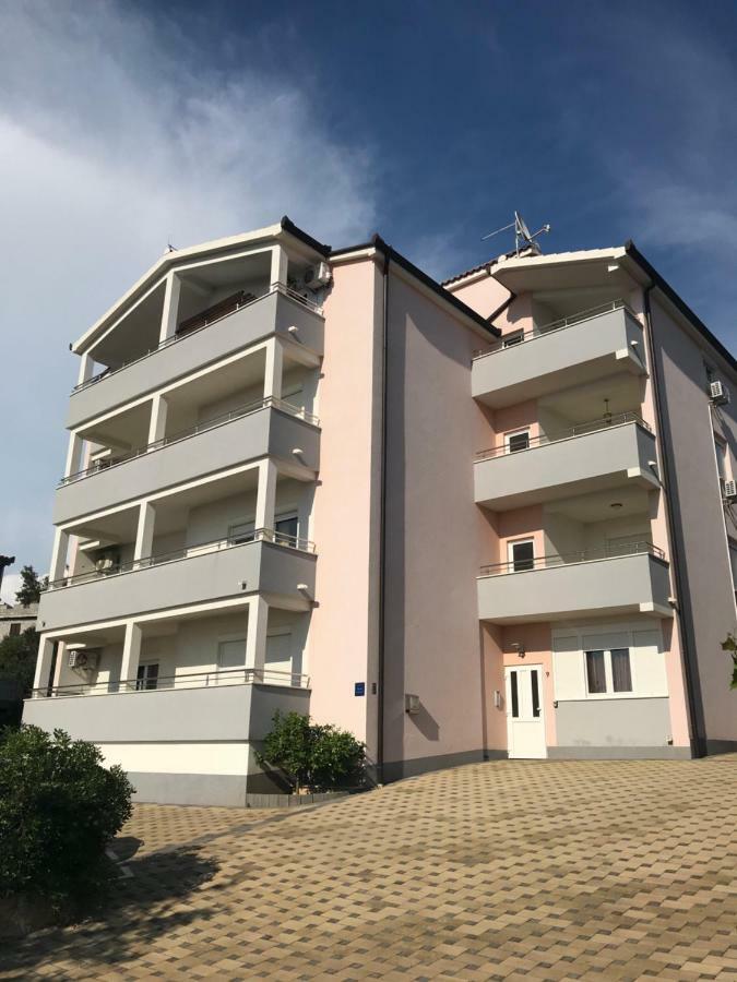 Apartments Filip Traù Esterno foto